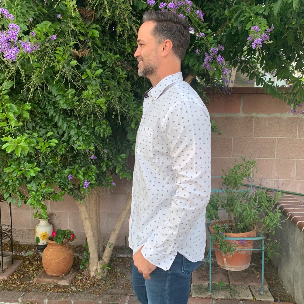 Express Fitted Button Down - image 4